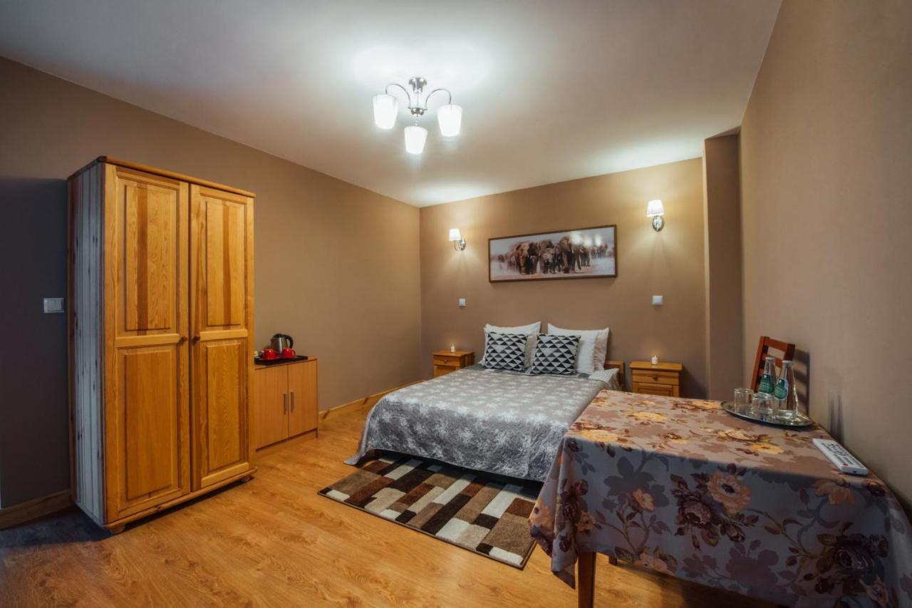 Hotel Orzel Zamosc  Ngoại thất bức ảnh