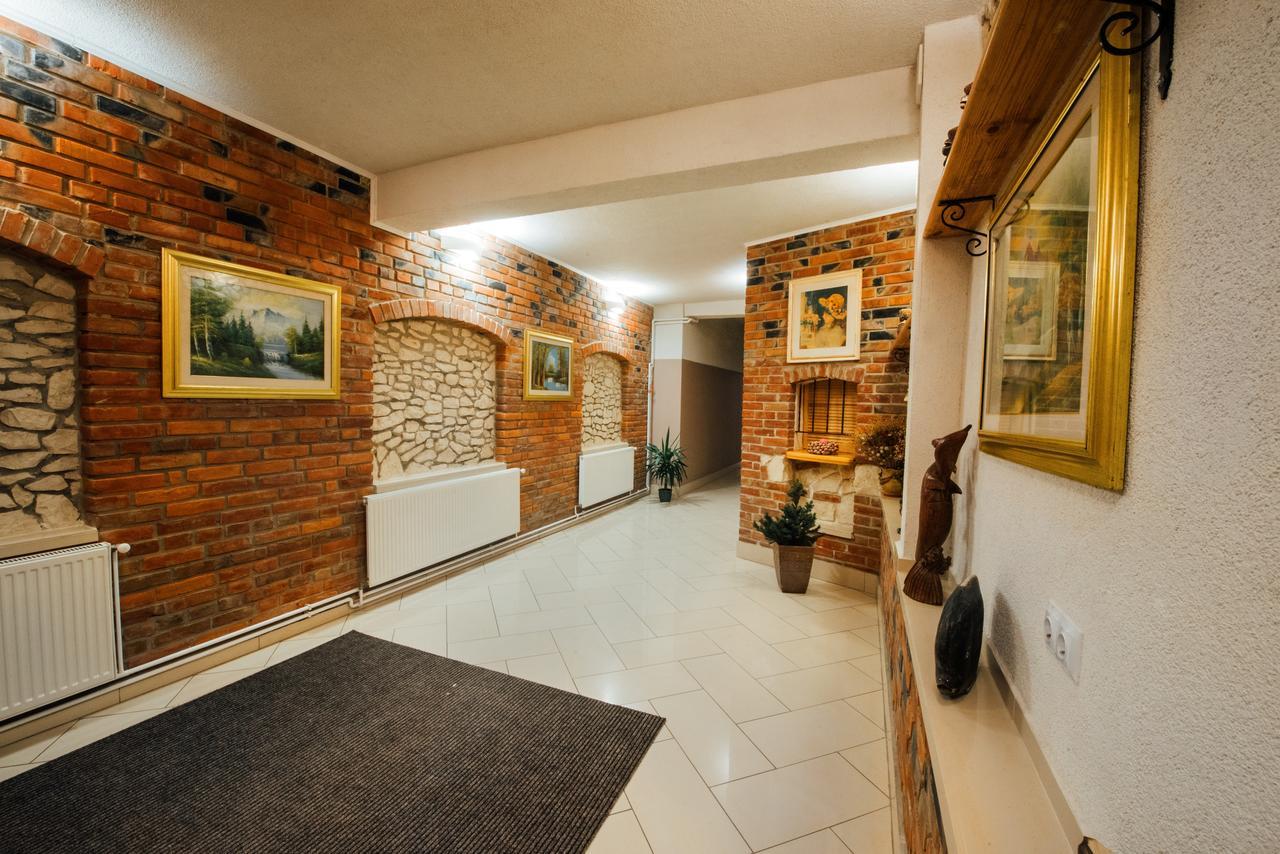 Hotel Orzel Zamosc  Ngoại thất bức ảnh